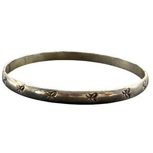 Vintage Floral Engraved Silver-Tone Metal Bangle Bracelet